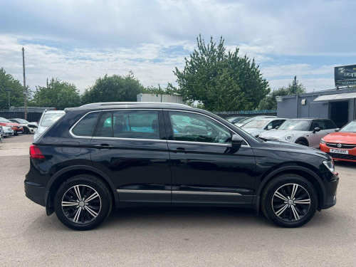 Volkswagen Tiguan  2.0 TDI BlueMotion Tech SE Navigation DSG 4Motion Euro 6 (s/s) 5dr