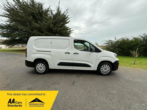 Peugeot Partner  1.5 BlueHDi 950 Professional Long Panel Van LWB Euro 6 6dr