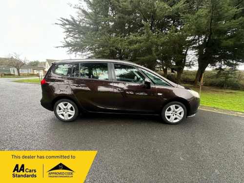 Vauxhall Zafira Tourer  2.0 CDTi Exclusiv Auto Euro 5 5dr