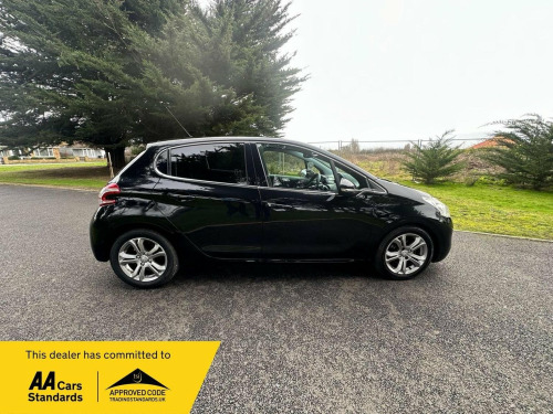 Peugeot 208  1.6 e-HDi Allure Euro 5 (s/s) 5dr