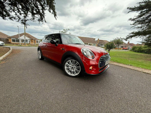 MINI Hatch  1.5 Cooper Euro 6 (s/s) 3dr