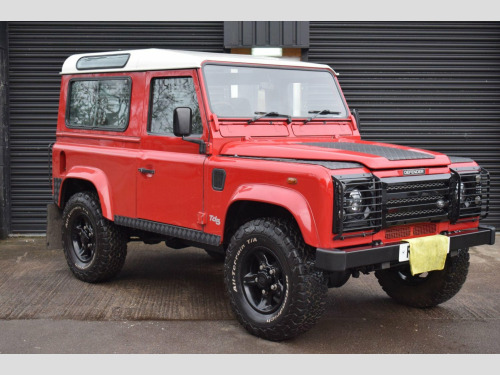 Land Rover 90  2.5 TD5 County 3dr (6 Seats)