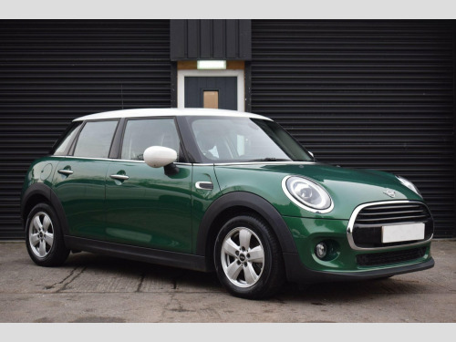 MINI Hatch  1.5 Cooper Classic Steptronic Euro 6 (s/s) 5dr