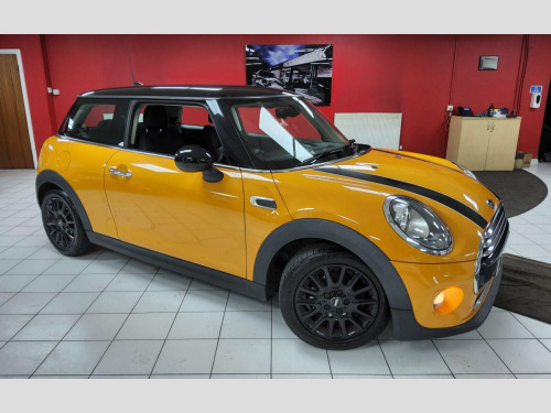 MINI Hatch  1.5 Cooper Euro 6 (s/s) 3dr