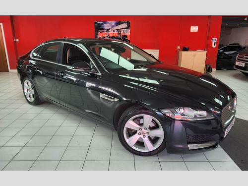 Jaguar XF  2.0d Portfolio Auto Euro 6 (s/s) 4dr