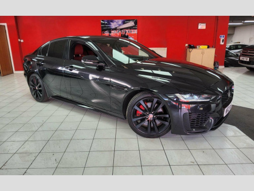 Jaguar XE  2.0 P250i R-Dynamic Black Auto Euro 6 (s/s) 4dr