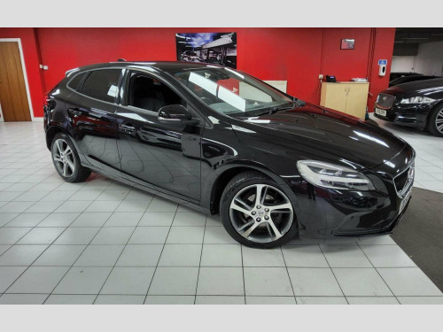 Volvo V40  2.0 D2 Momentum Nav Plus Euro 6 (s/s) 5dr