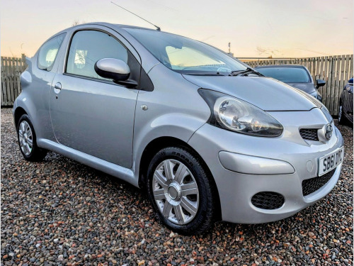 Toyota AYGO  1.0 VVT-i Ice Euro 5 3dr