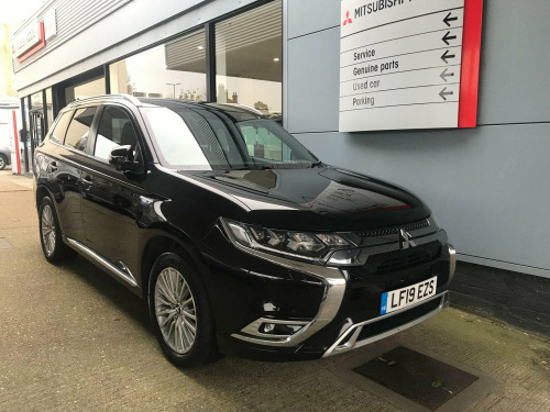 Mitsubishi Outlander  2.4h TwinMotor 13.8kWh 4h CVT 4WD Euro 6 (s/s) 5dr