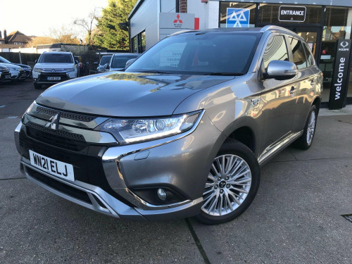 Mitsubishi Outlander  2.4h TwinMotor 13.8kWh Dynamic CVT 4WD Euro 6 (s/s) 5dr