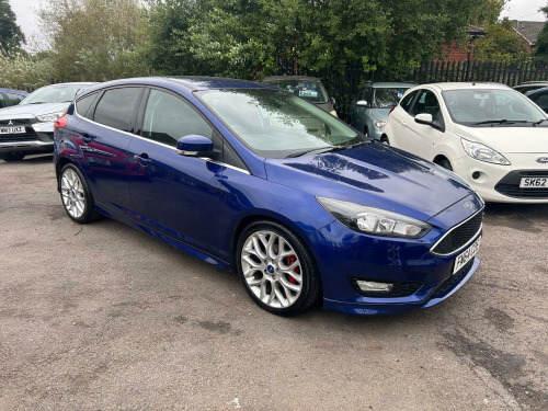 Ford Focus  1.0 T EcoBoost Zetec S