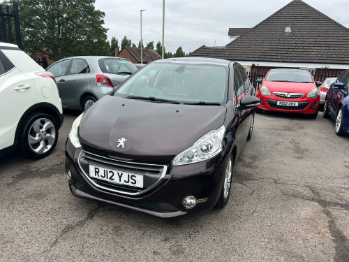 Peugeot 208  1.6 e-HDi Feline