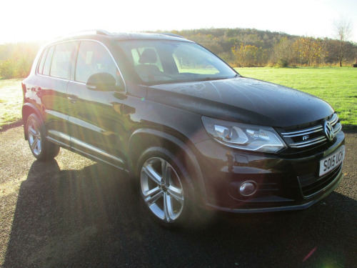 Volkswagen Tiguan  2.0 TDI BlueMotion Tech R-Line 4WD Euro 5 (s/s) 5dr (Nav)