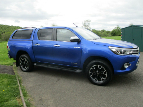 Toyota Hi-Lux  2.4 D-4D Invincible X 4WD Euro 6 (s/s) 4dr (TSS, 3.5t)