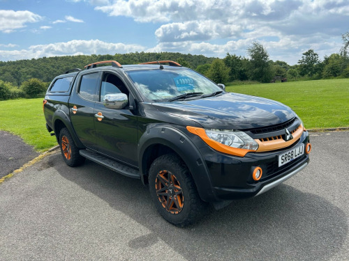 Mitsubishi L200  2.4 DI-D DC Barbarian SVP II 4WD Euro 6 4dr