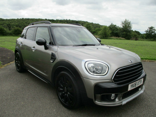 MINI Countryman  2.0 Cooper D Auto ALL4 Euro 6 (s/s) 5dr