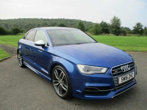 Audi S3  2.0 TFSI quattro Euro 6 (s/s) 4dr (Nav)