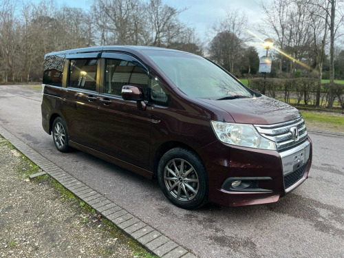 Honda Stepwagon  SPADA 2.0 PETROL AUTOMATIC 8 SEATER