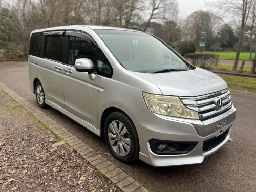 Honda Stepwagon  SPADA 2.0 PETROL AUTOMATIC 8 SEATER