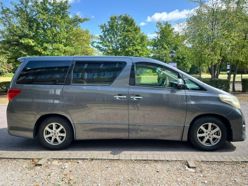 Toyota Alphard  2.4 PETROL AUTOMATIC TWIN SUNROOF