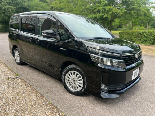 Toyota Voxy  1.8 HYBRID PETROL 7 SEATER EURO 6