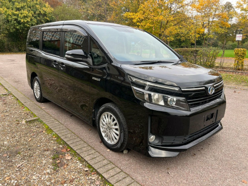 Toyota Voxy  1.8 HYBRID PETROL 7 SEATER EURO 6