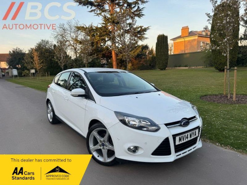 Ford Focus  1.0T EcoBoost Titanium Navigator Euro 5 (s/s) 5dr