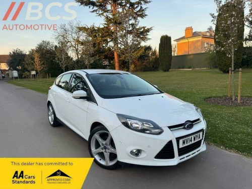 Ford Focus  1.0T EcoBoost Titanium Navigator Euro 5 (s/s) 5dr