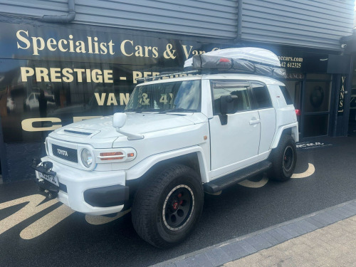 Toyota FJ Cruiser  