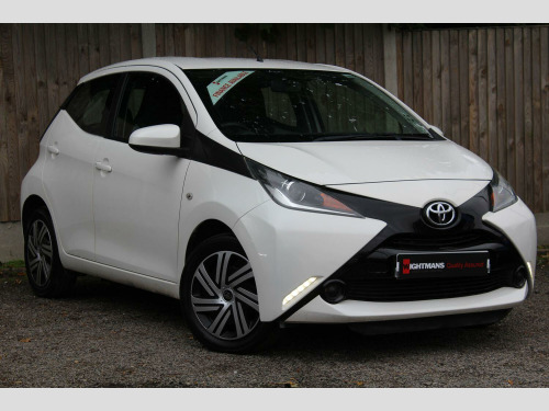 Toyota AYGO  1.0 VVT-i x-play