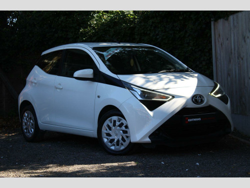Toyota AYGO 1.0 VVT-i x-play