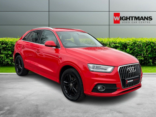 Audi Q3  2.0 TDI S line