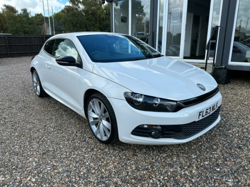 Volkswagen Scirocco  2.0 TDI BlueMotion Tech R-Line Euro 5 (s/s) 3dr (Leather, Nav)