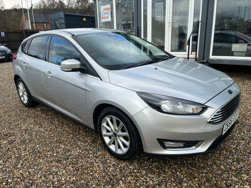 Ford Focus  1.0T EcoBoost Titanium Auto Euro 6 (s/s) 5dr