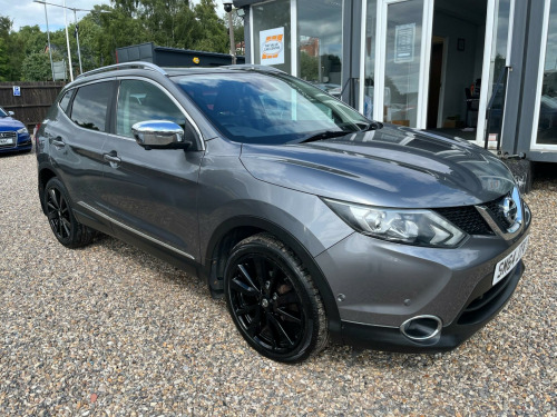 Nissan Qashqai  1.6 dCi Tekna XTRON 2WD Euro 5 (s/s) 5dr