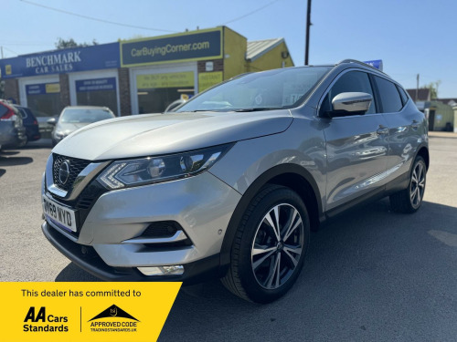 Nissan Qashqai  1.3 DIG-T N-Connecta Euro 6 (s/s) 5dr