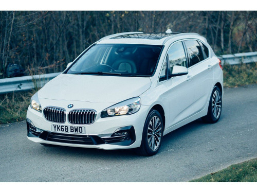 BMW 2 Series  2.0 220d Luxury MPV 5dr Diesel Auto xDrive Euro 6 (s/s) (190 ps)