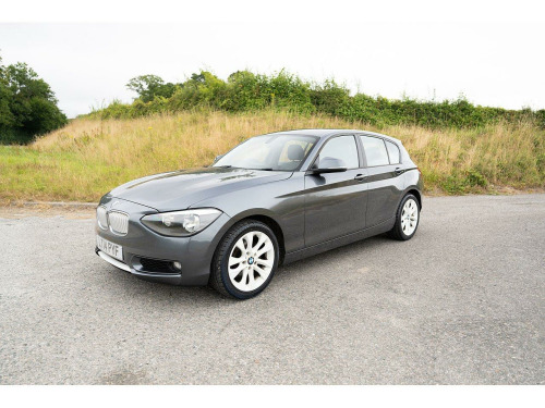 BMW 1 Series  2.0 118d Urban Hatchback 5dr Diesel Auto Euro 5 (s/s) (143 ps)
