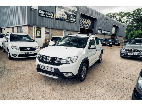 Dacia Sandero Stepway  0.9 TCe Essential Hatchback 5dr Petrol Manual Euro 6 (s/s) (90 ps)