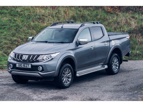 Mitsubishi L200  2.4 DI-D DC Barbarian Pickup Double Cab 4dr Diesel Auto 4WD Euro 6 (178 ps) 