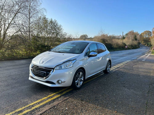 Peugeot 208  1.2 ROLAND GARROS 5d 82 BHP