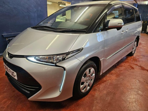 Toyota Estima  2.4 8 seater facelift
