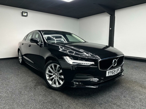 Volvo S90  2.0 T4 Momentum Plus Saloon 4dr Petrol Auto Euro 6 (s/s) (190 ps) 31,000 MI