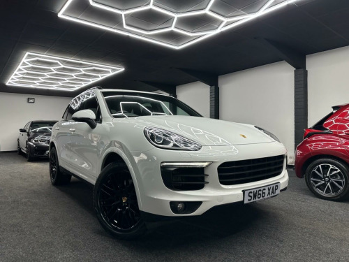 Porsche Cayenne  3.0 TD V6 Platinum Edition SUV 5dr Diesel TiptronicS 4WD Euro 6 (s/s) (262 