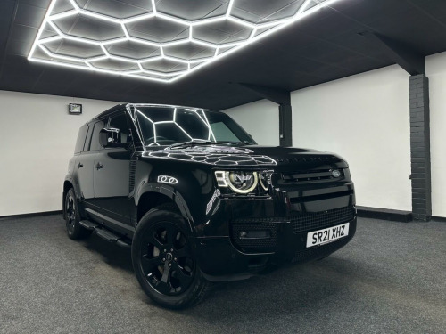Land Rover Defender 3.0 D300 MHEV HSE Hard Top SUV 5dr Diesel Auto 4WD MWB Euro 6 (s/s) (300 ps
