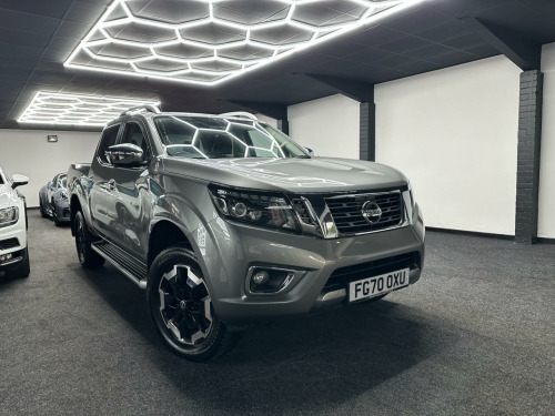 Nissan Navara  2.3 dCi Tekna Pickup Double Cab 4dr Diesel Manual 4WD Euro 6 (s/s) (190 ps)