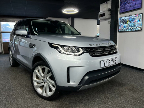 Land Rover Discovery  3.0 SD V6 Anniversary Edition SUV 5dr Diesel Auto 4WD Euro 6 (s/s) (306 ps) 
