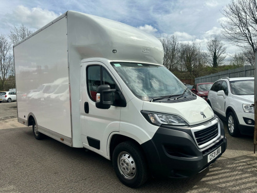 Peugeot Boxer  2.2 BlueHDi 335 Built for Business Low Floor Luton L3 Euro 6 (s/s) 4dr