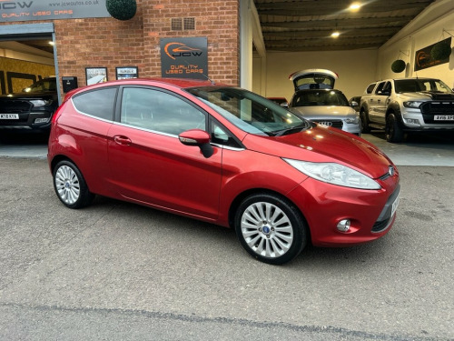 Ford Fiesta  1.6L TITANIUM 3d 118 BHP NEW BRAKES AND TYRES!!