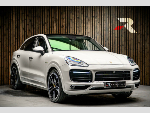 Porsche Cayenne  3.0 V6 E-Hybrid 14.1kWh TiptronicS 4WD Euro 6 (s/s) 5dr (3.6kW Charger)